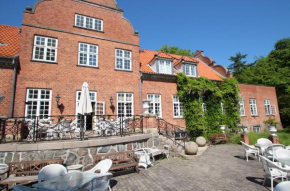 Sauntehus Castle Hotel in Hornbæk
